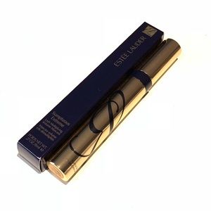 Estée Lauder sumptuous extreme mascara 01